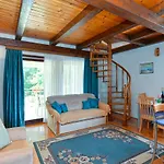 Marko 1377 Apartment *