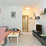 Marko 1377 Apartment *