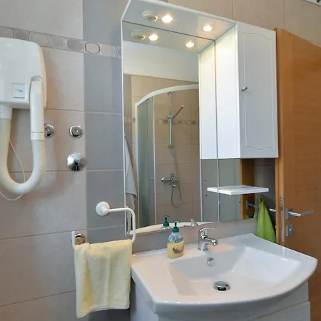 Marko 1377 Apartman Porec