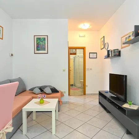 Marko 1377 Apartment *