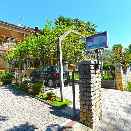 Marko 1377 Appartement Poreč