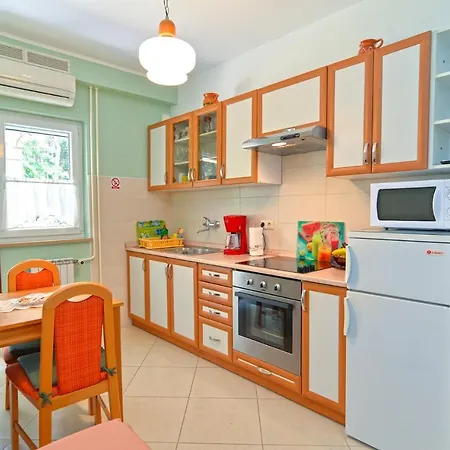 Apartmán Marko 1377 *