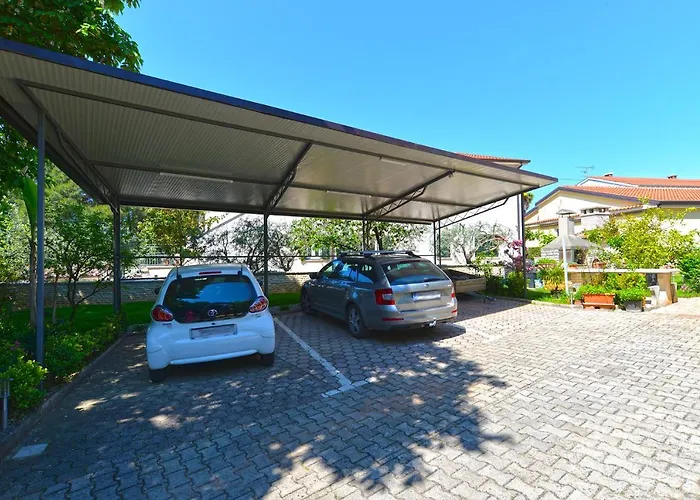 דירה Marko 1377 *